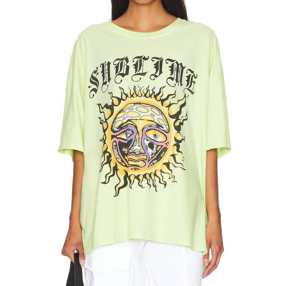 NEW DAYDREAMER sublime old english tee in sun glow